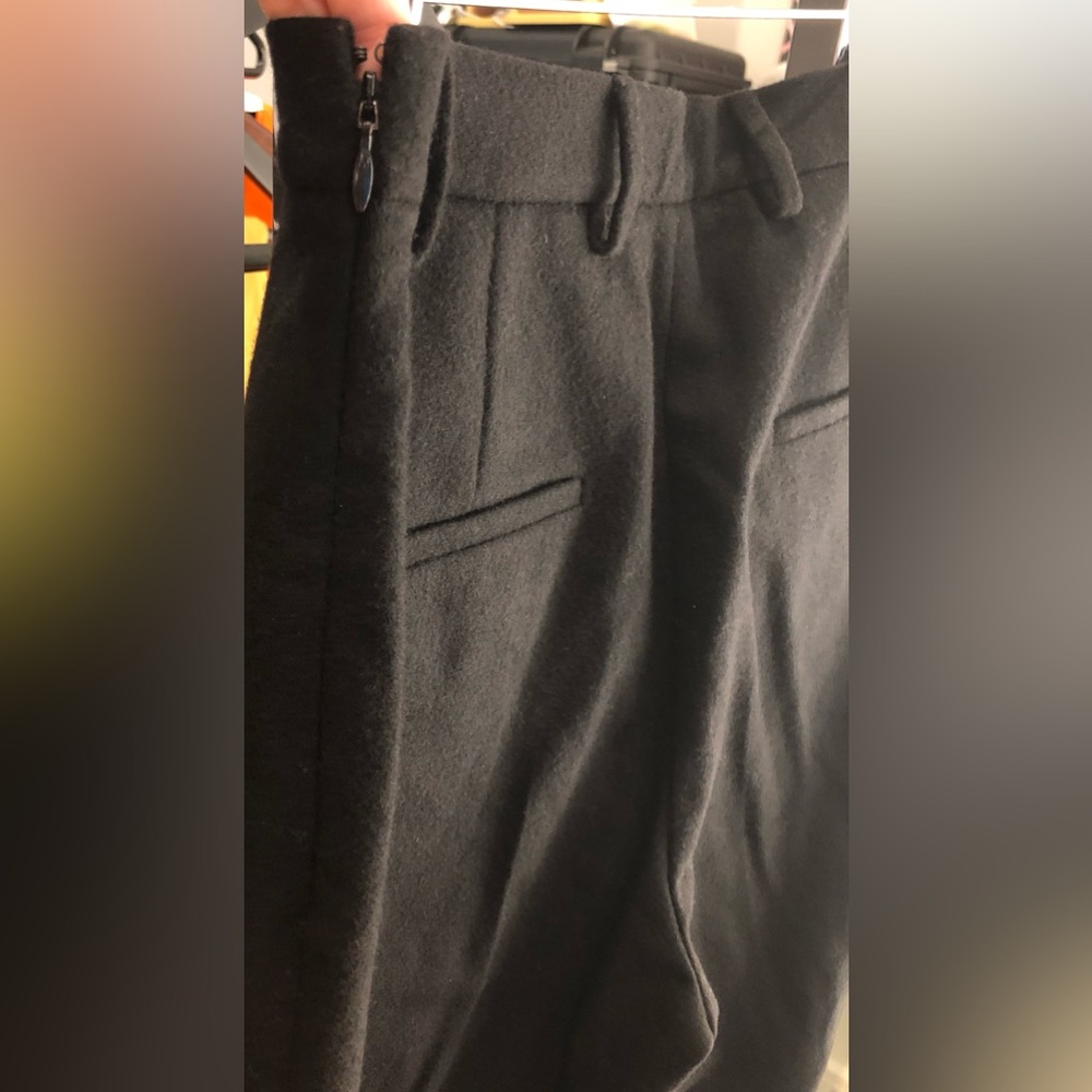PRADA Women’s Black Stretchy Wool Logo-Plaque High Waisted Stirrup Leggings (44) - Picture 12 of 15